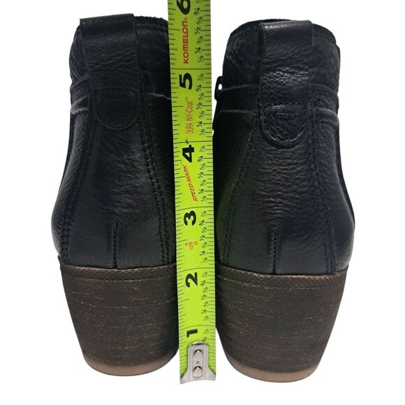 Cobb Hill Anisa V Cut Western Goth Boots Block Heel Sz 8 Black - Picture 7 of 17